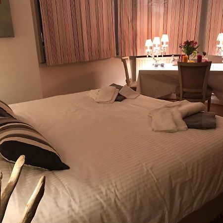 Le Dernier Metro Bed and Breakfast Woluwe-Saint-Pierre Buitenkant foto