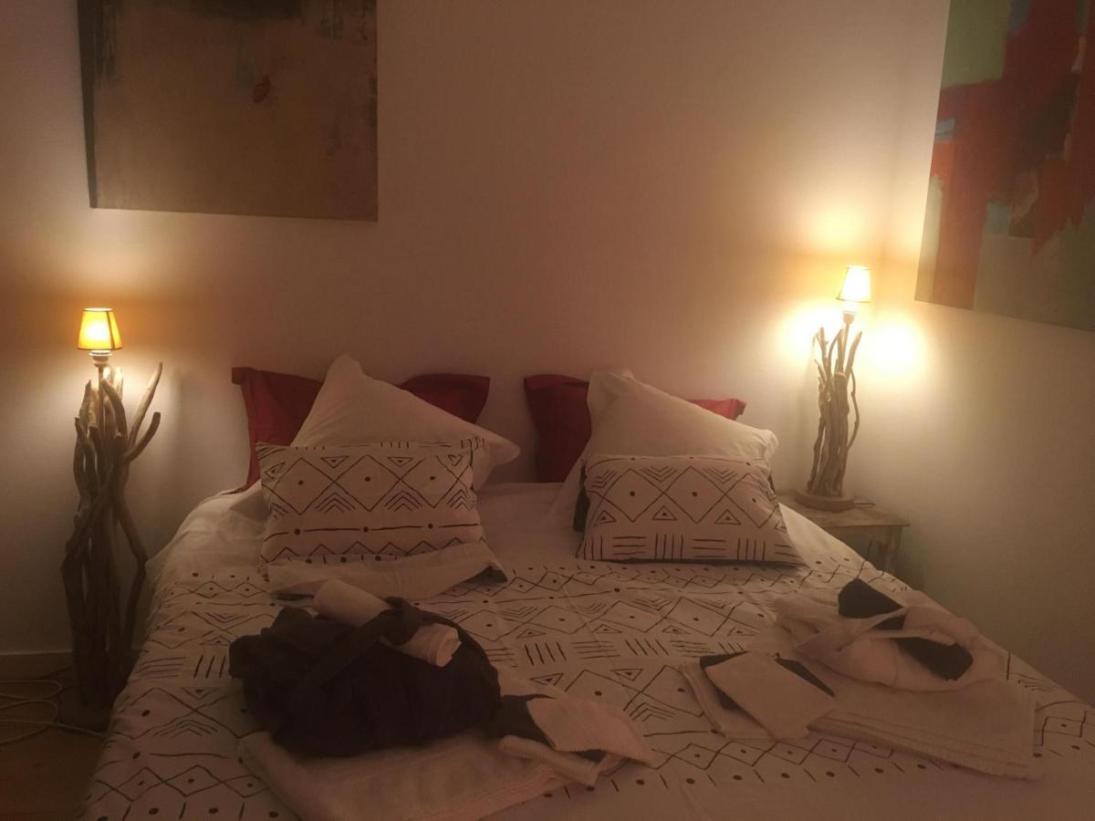 Le Dernier Metro Bed and Breakfast Woluwe-Saint-Pierre Buitenkant foto
