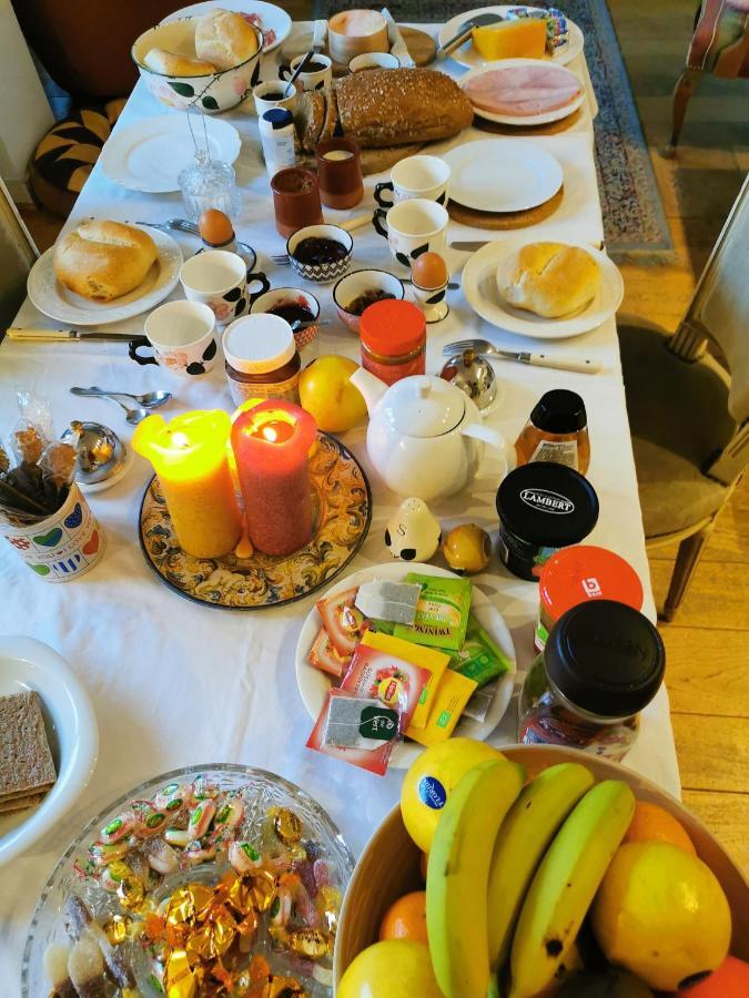 Le Dernier Metro Bed and Breakfast Woluwe-Saint-Pierre Buitenkant foto