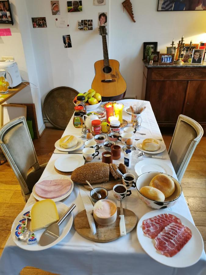 Le Dernier Metro Bed and Breakfast Woluwe-Saint-Pierre Buitenkant foto