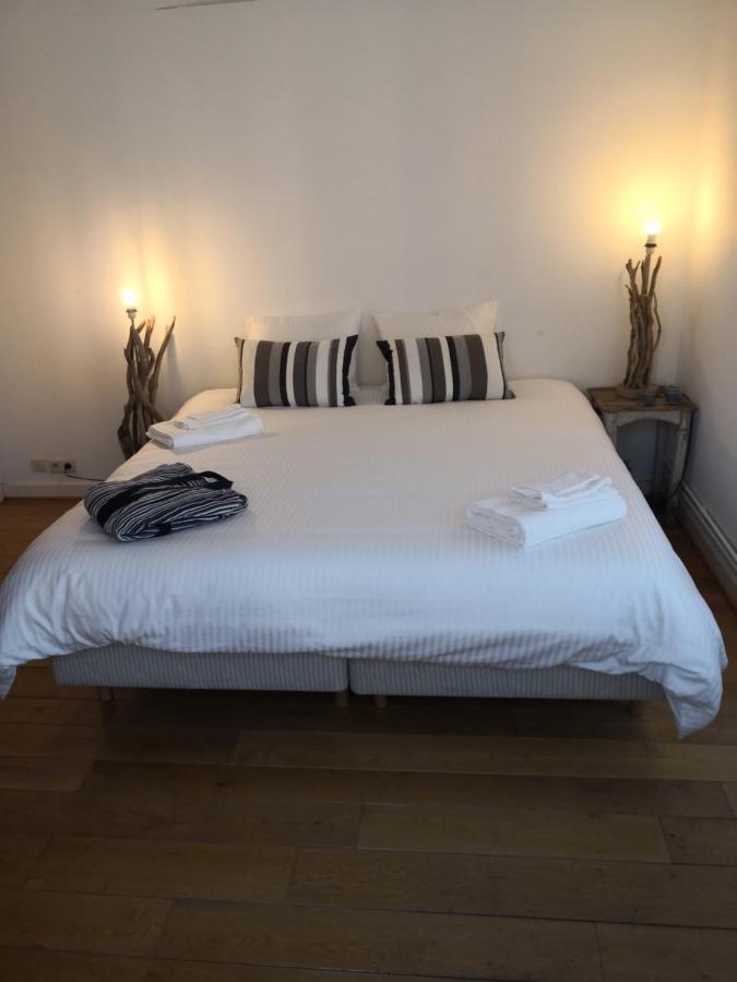 Le Dernier Metro Bed and Breakfast Woluwe-Saint-Pierre Buitenkant foto