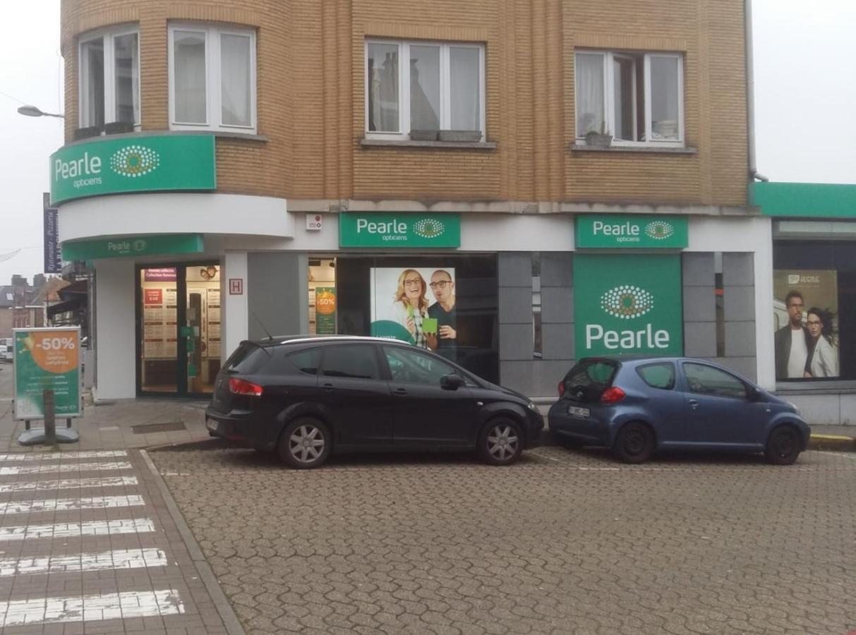 Le Dernier Metro Bed and Breakfast Woluwe-Saint-Pierre Buitenkant foto